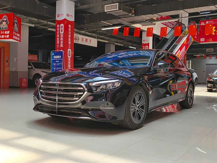 Фото 1 - Mercedes-Benz E-Class