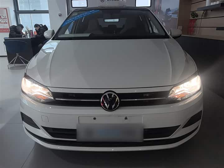 Фото 3 - Volkswagen Polo