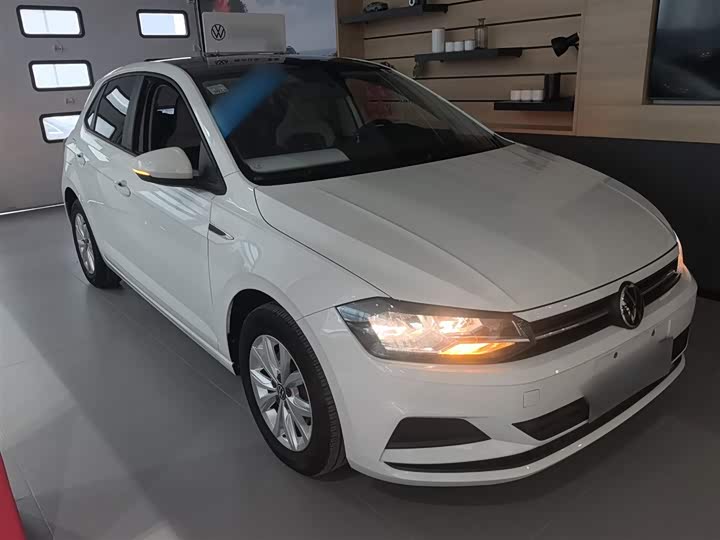 Фото 4 - Volkswagen Polo