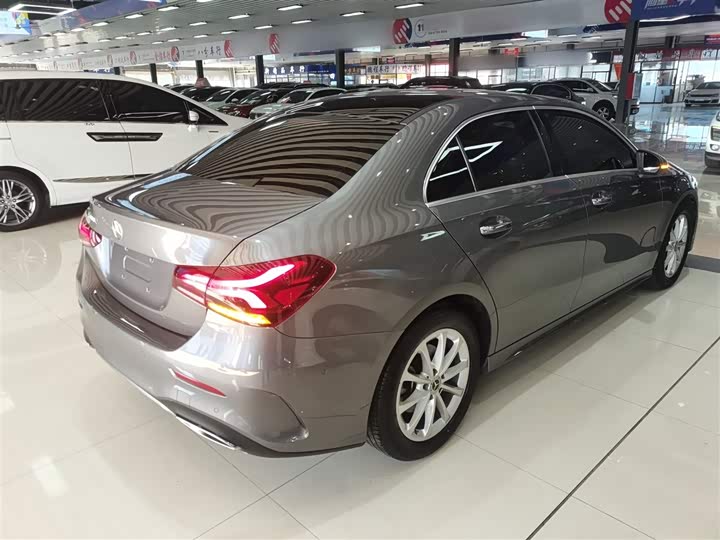 Фото 7 - Mercedes-Benz A-Class