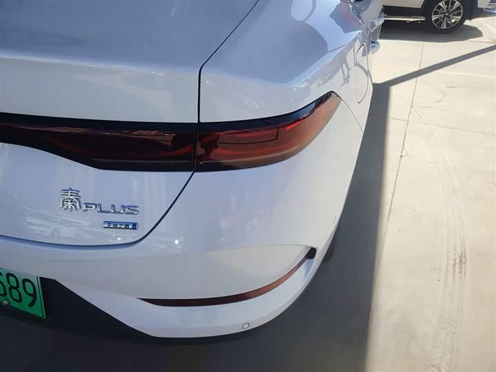 Фото 8 - BYD Qin Plus