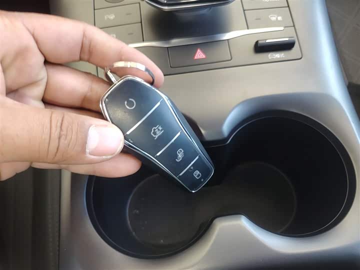 Фото 9 - BYD Qin Plus