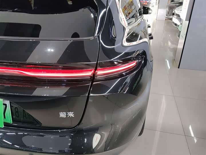 Фото 8 - Nio ET5T