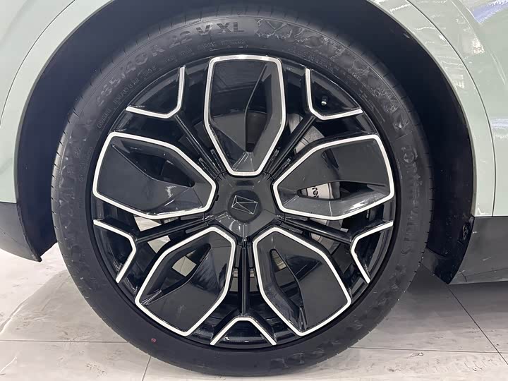 Фото 8 - Avatr 11