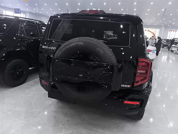 Фото 6 - Tank 400 Hybrid