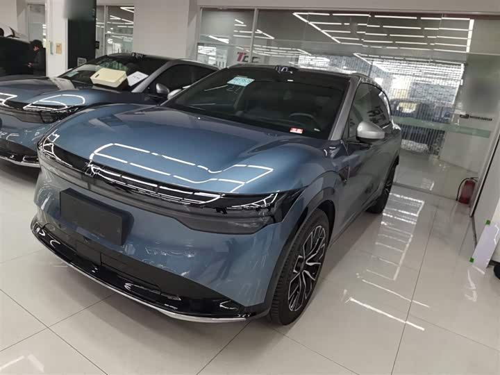 Фото 2 - Zeekr 7X