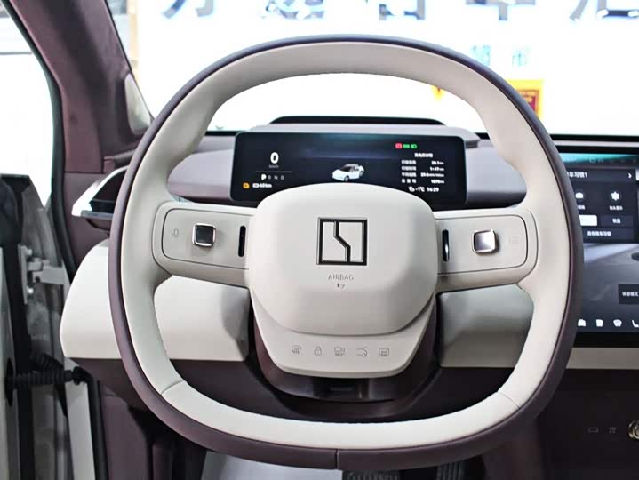 Фото 6 - Zeekr X