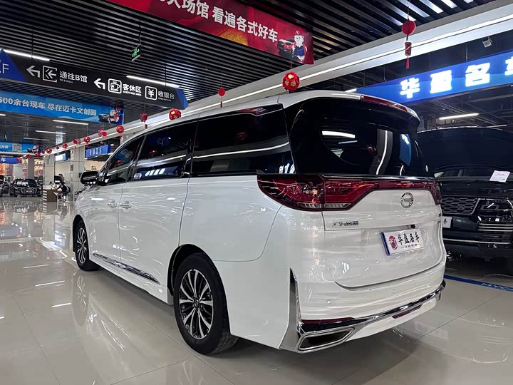 Фото 9 - GAC Trumpchi M8