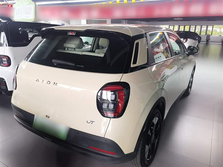 Фото 7 - GAC Aion UT