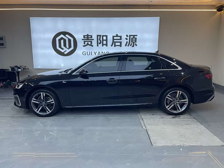 Фото 3 - Audi A4L