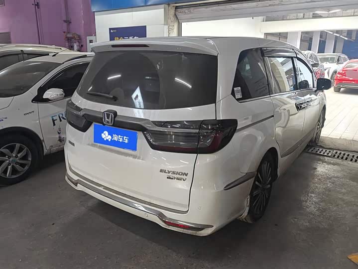 Фото 3 - Honda Odyssey