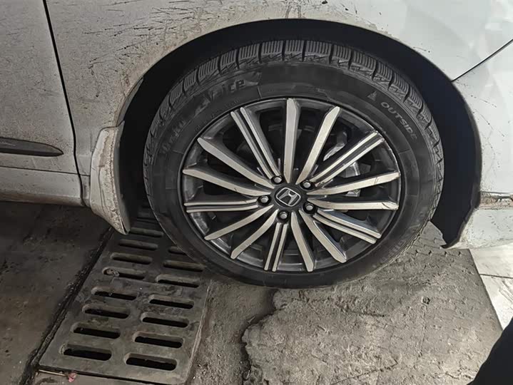 Фото 6 - Honda Odyssey