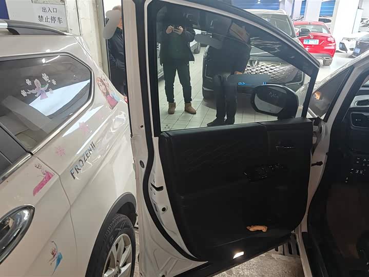 Фото 7 - Honda Odyssey