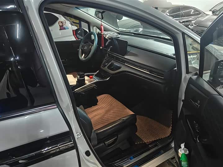 Фото 8 - Honda Odyssey