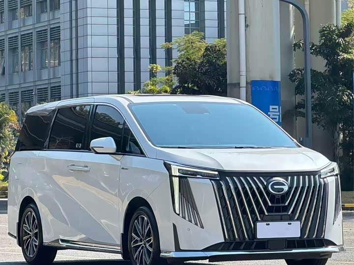 Фото 3 - GAC Trumpchi M8