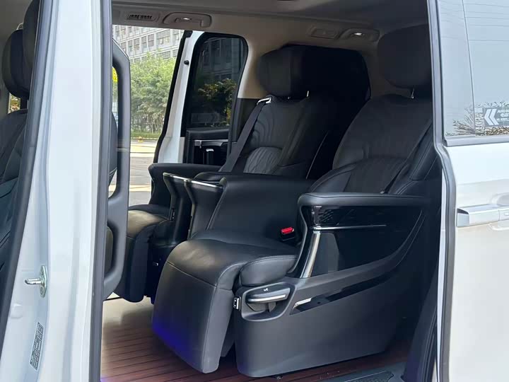 Фото 8 - GAC Trumpchi M8