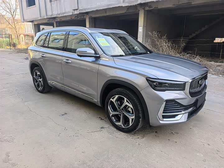 Фото 6 - Geely Monjaro