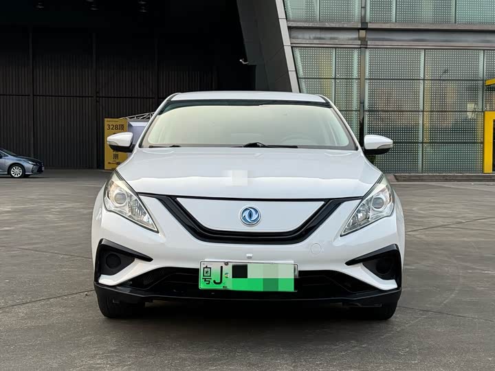 Фото 2 - Dongfeng Forthing S50 EV