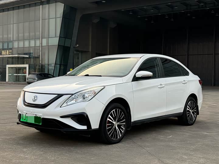 Фото 3 - Dongfeng Forthing S50 EV
