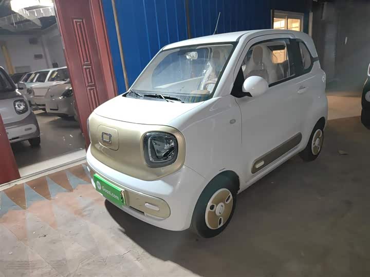 Фото 1 - Bestune Pony