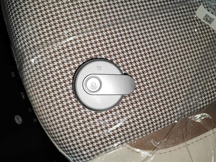 Фото 9 - Bestune Pony