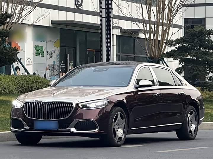 Фото 1 - Mercedes-Benz Maybach S-Class