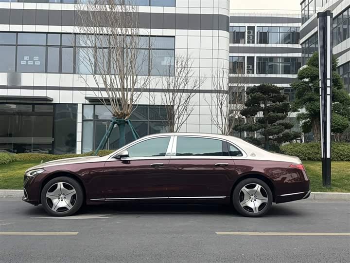 Фото 6 - Mercedes-Benz Maybach S-Class
