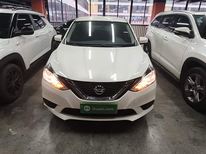 Фото 3 - Nissan Sylphy