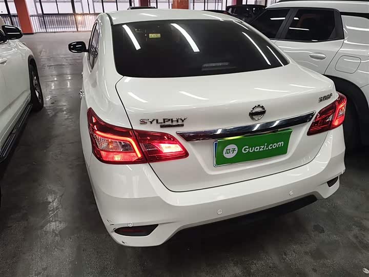 Фото 6 - Nissan Sylphy