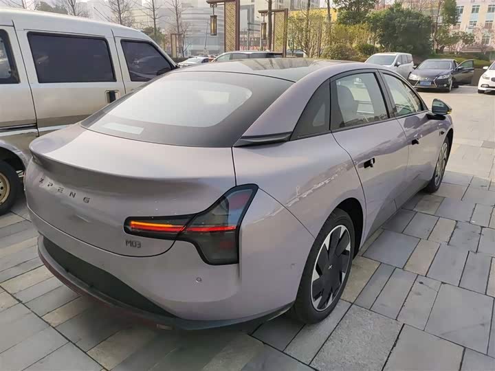 Фото 7 - XPeng Mona M03
