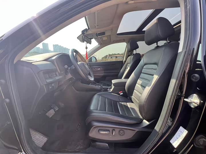 Фото 9 - Honda CR-V