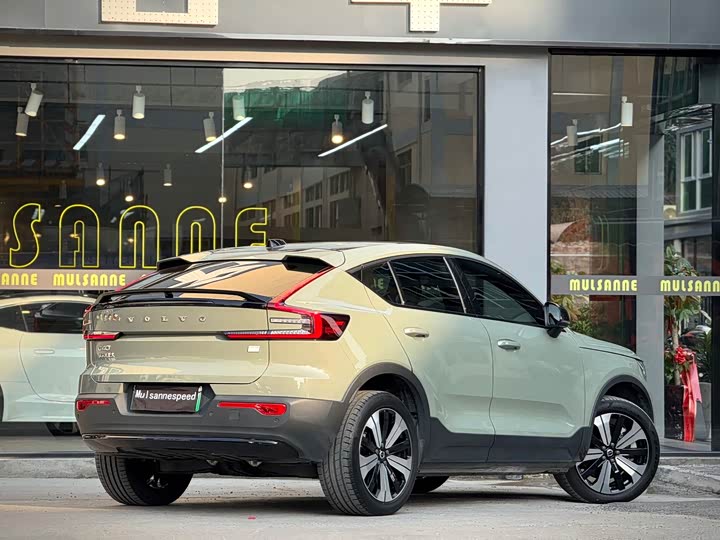 Фото 7 - Volvo XC40 EV