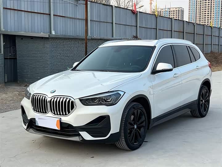 Фото 1 - BMW X1