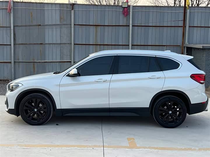 Фото 5 - BMW X1