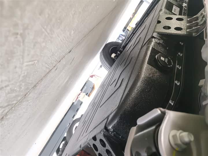 Фото 6 - Bestune Pony