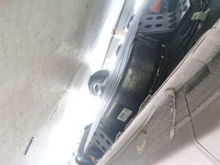 Фото 8 - Bestune Pony