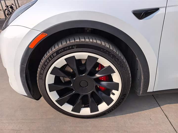 Фото 7 - Tesla Model Y