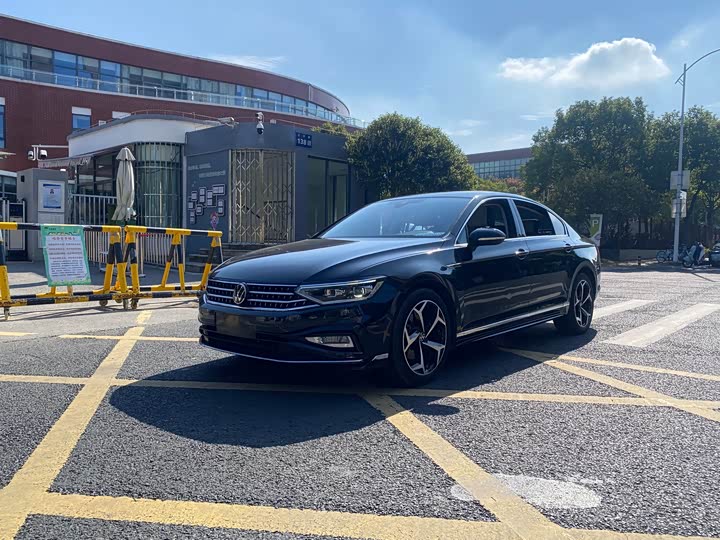 Фото 2 - Volkswagen Magotan