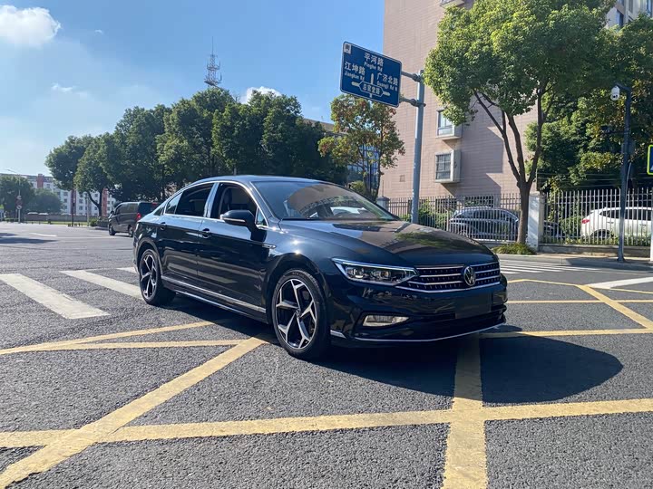 Фото 3 - Volkswagen Magotan