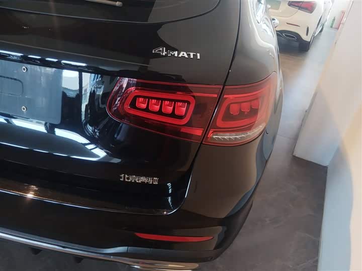 Фото 8 - Mercedes-Benz GLC-Class