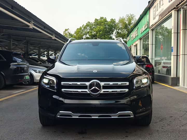 Фото 2 - Mercedes-Benz GLB-Class