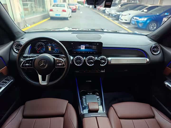Фото 6 - Mercedes-Benz GLB-Class