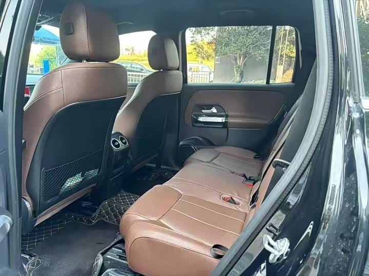 Фото 7 - Mercedes-Benz GLB-Class