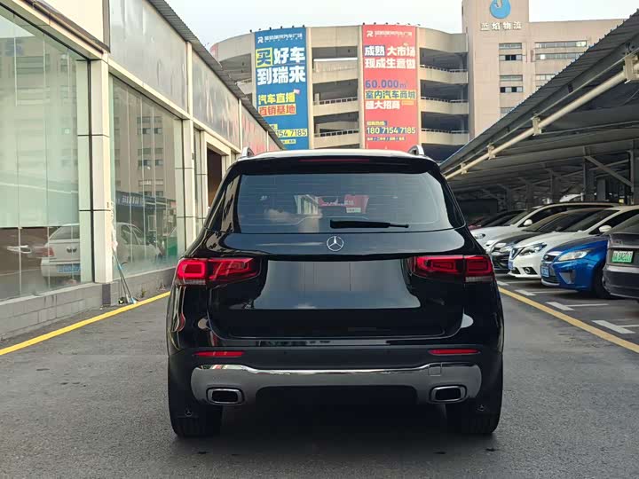 Фото 9 - Mercedes-Benz GLB-Class