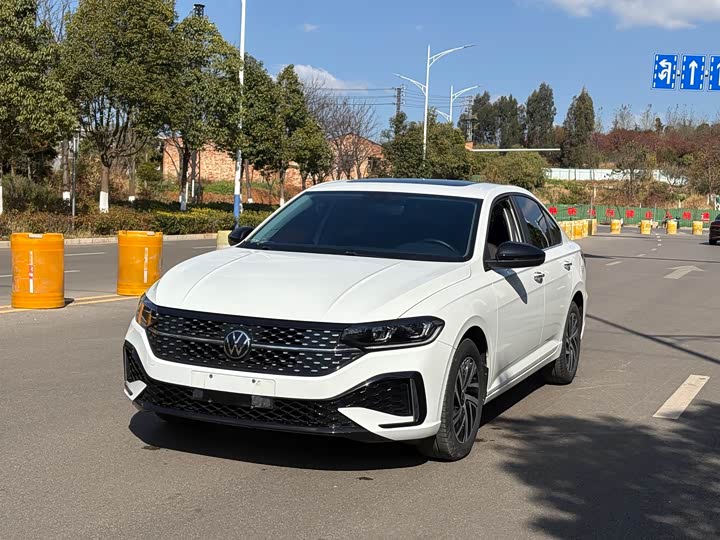 Фото 1 - Volkswagen Lavida