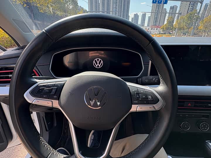 Фото 4 - Volkswagen Lavida