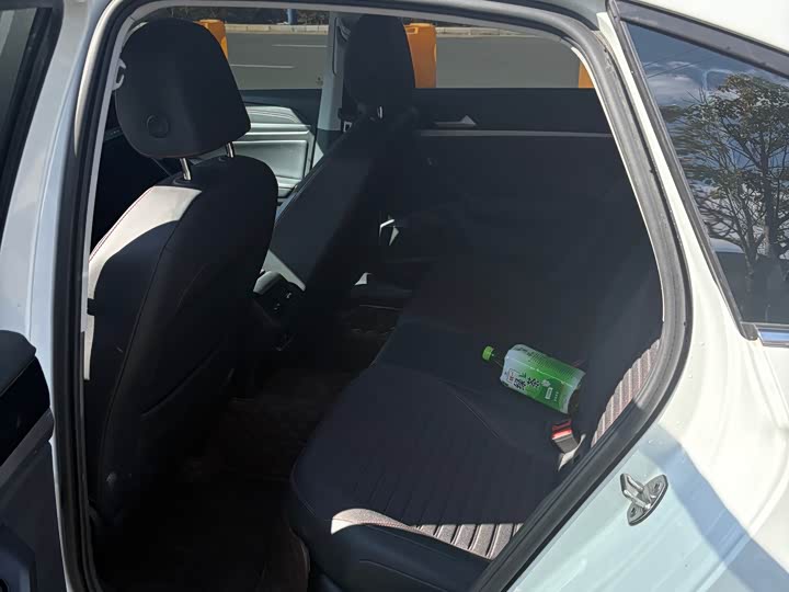 Фото 6 - Volkswagen Lavida