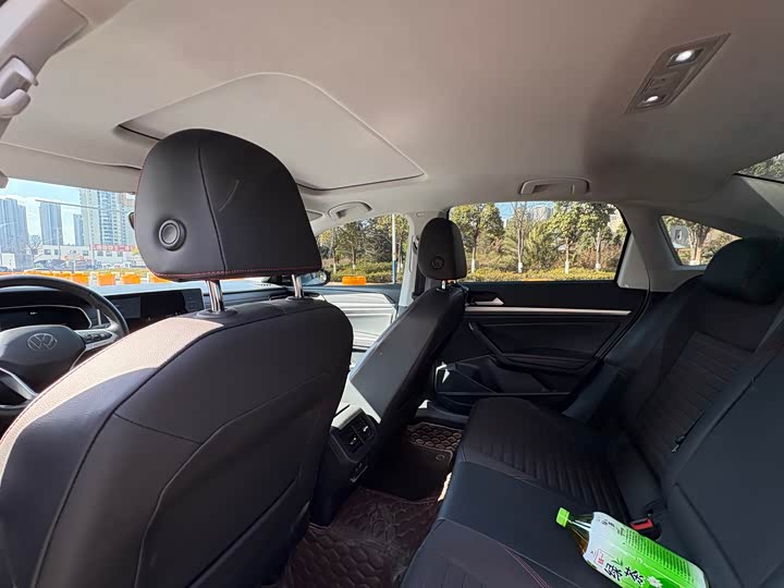 Фото 8 - Volkswagen Lavida