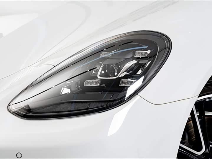 Фото 4 - Porsche Panamera