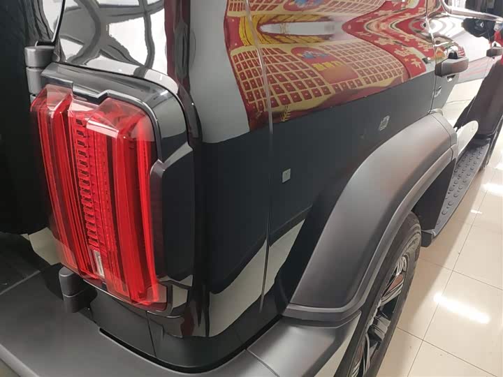 Фото 8 - Tank 300